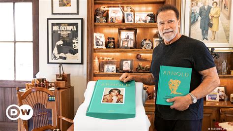 „Arnold”. Nowa biografia Schwarzeneggera – DW – 30.06.2023.